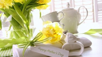 Okoboji Country Inn Wishes all the Moms a very Happy Mother's Day